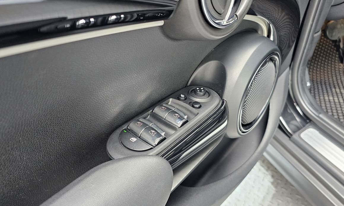 Mini Cooper 2024