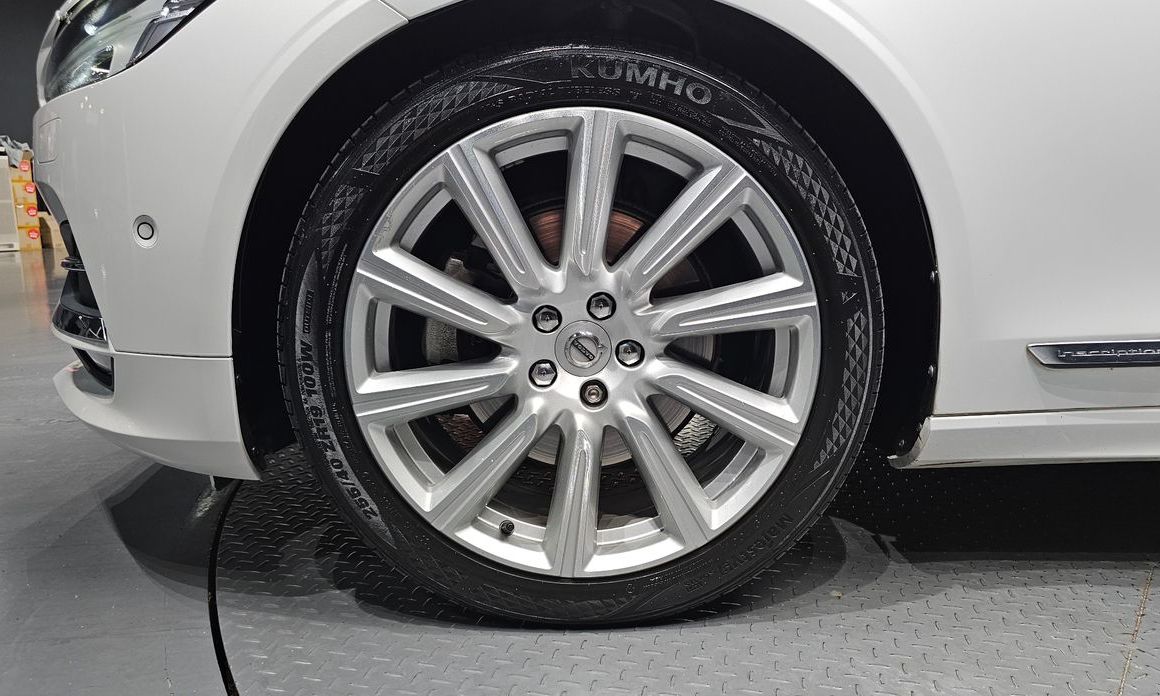 Volvo S90 2019