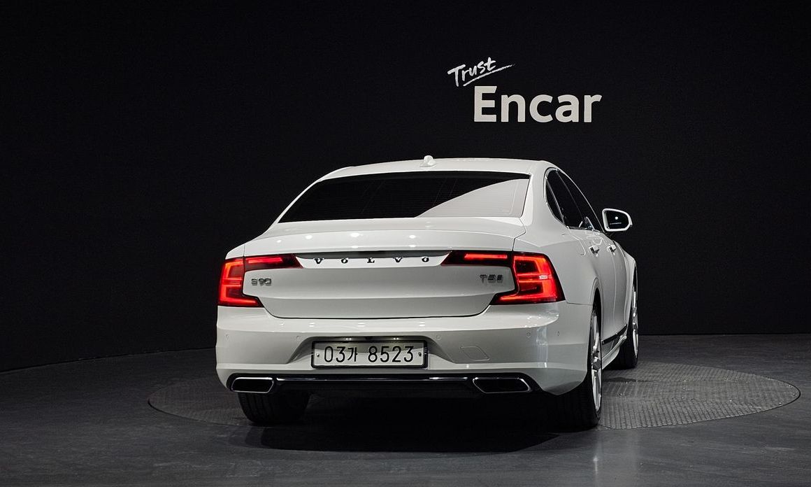 Volvo S90 2019