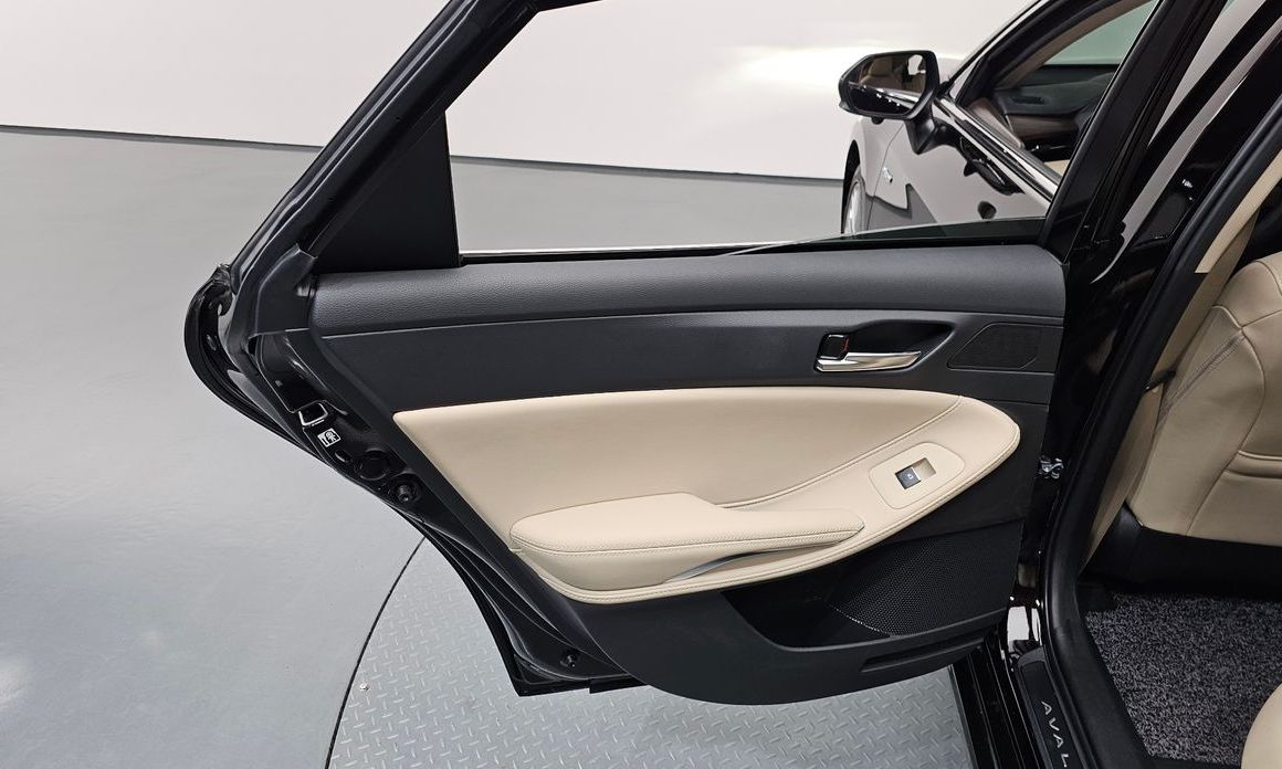 Toyota Avalon 2019