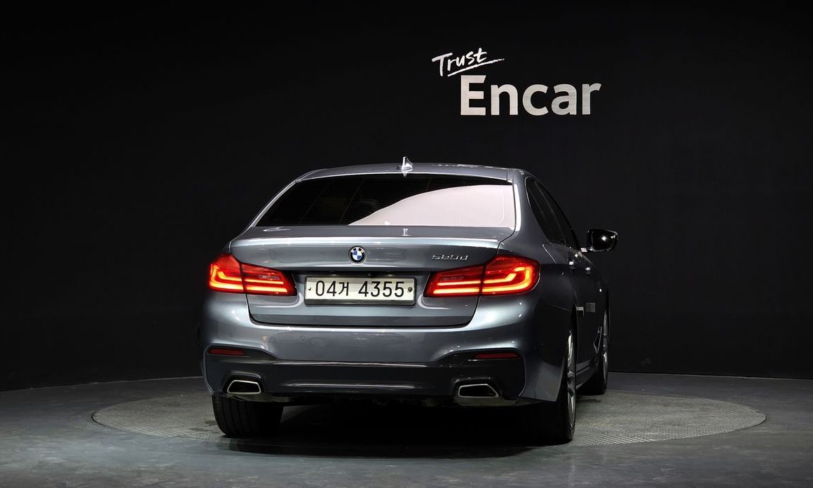 BMW 5-Series 2017