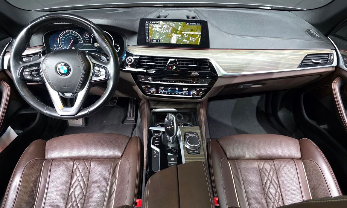 BMW 5-Series 2017