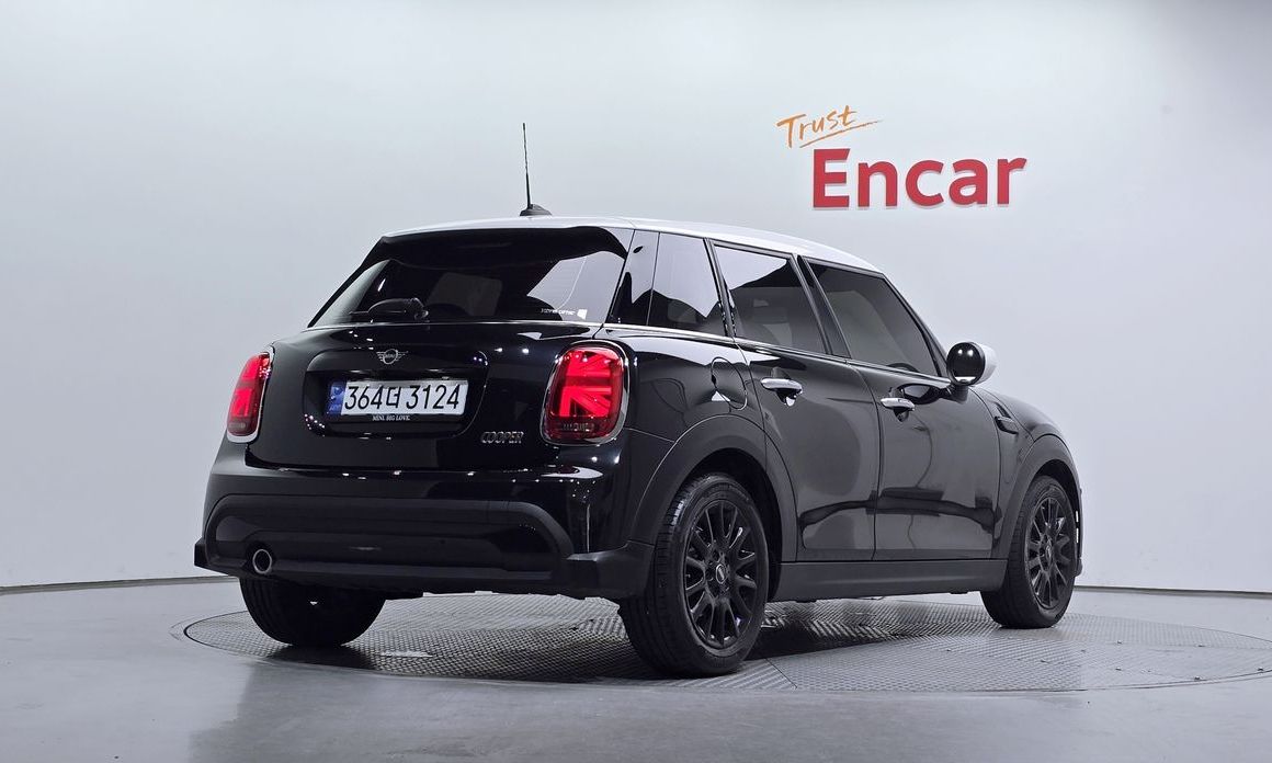 Mini Cooper 2024