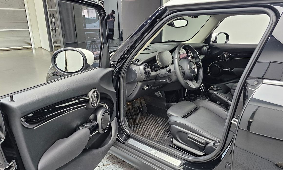 Mini Cooper 2024