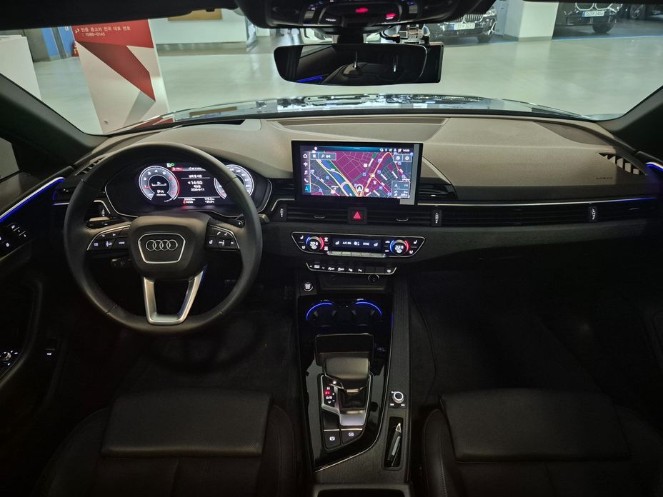 Audi A4 2023