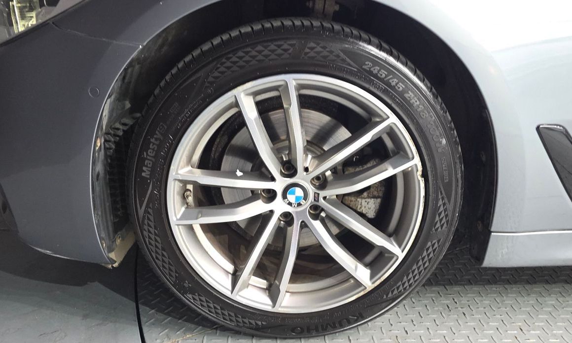 BMW 5-Series 2017