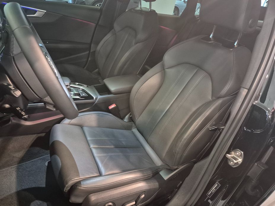 Audi A4 2023