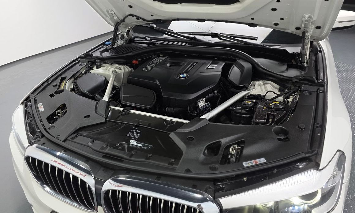 BMW 5-Series 2019