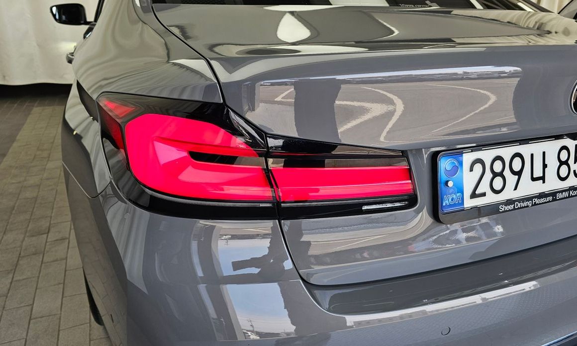 BMW 5-Series 2022