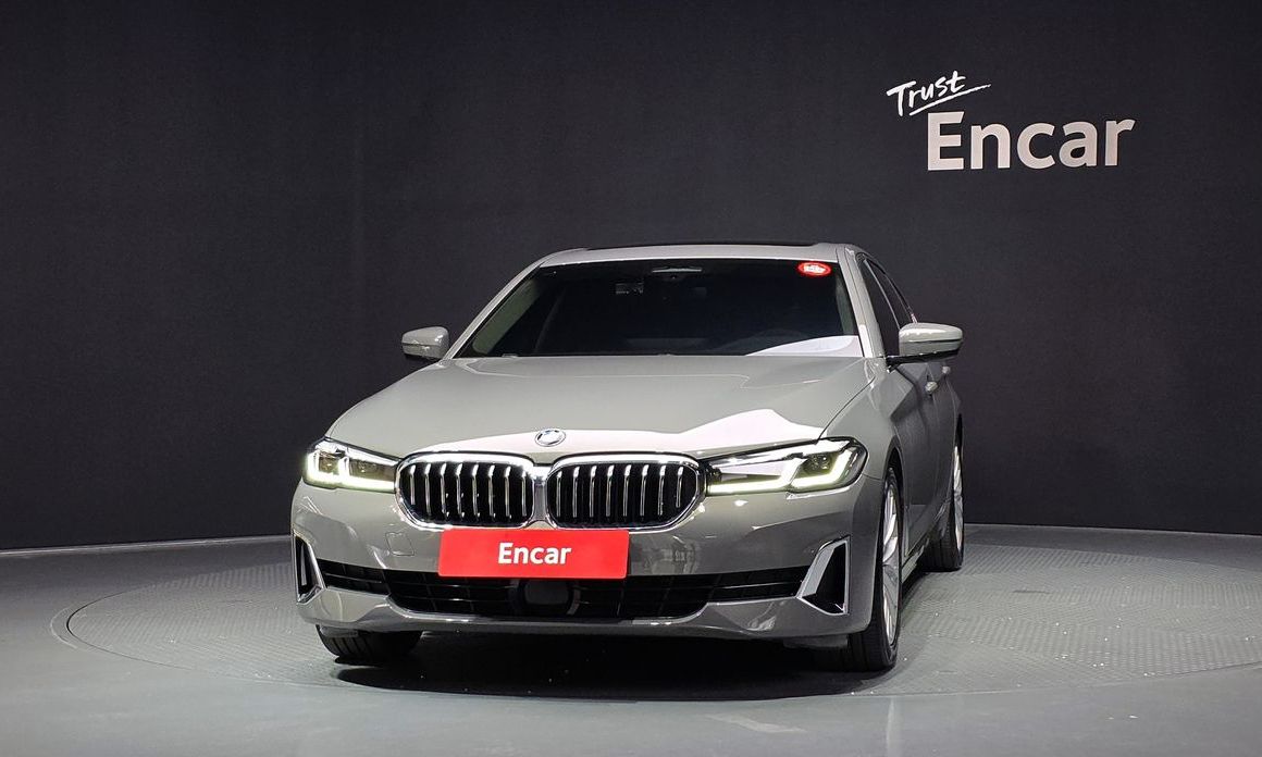 BMW 5-Series 2022