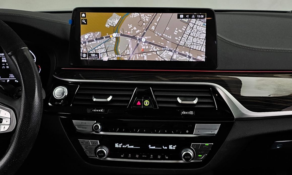 BMW 5-Series 2022