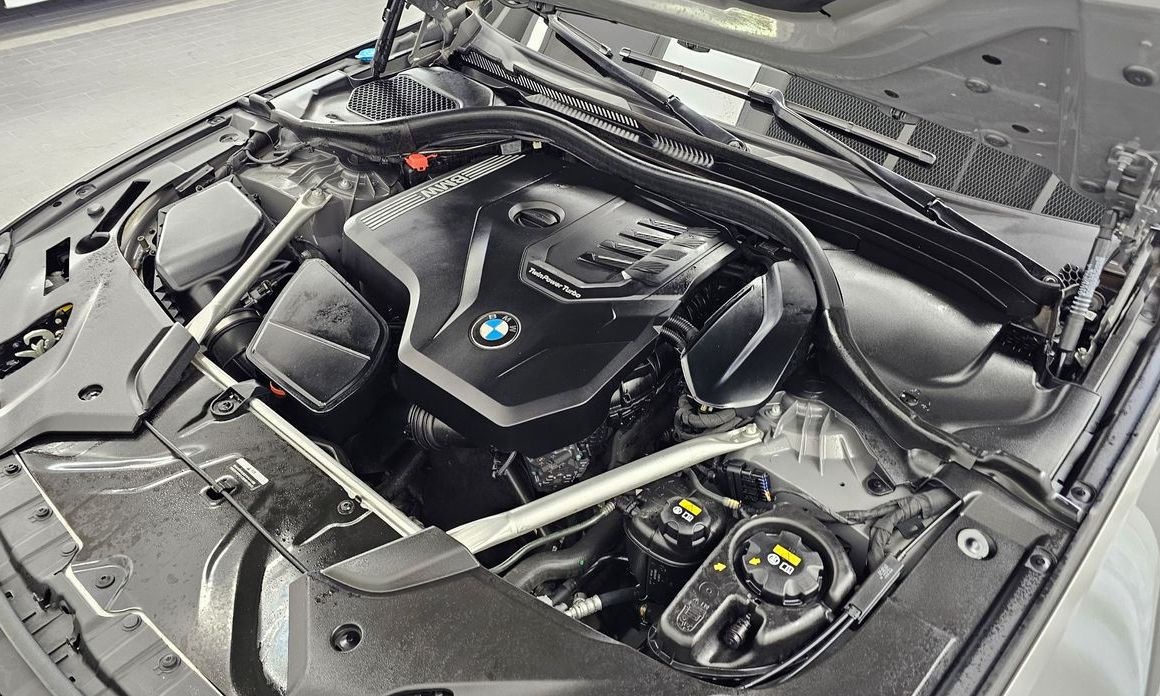 BMW 5-Series 2022