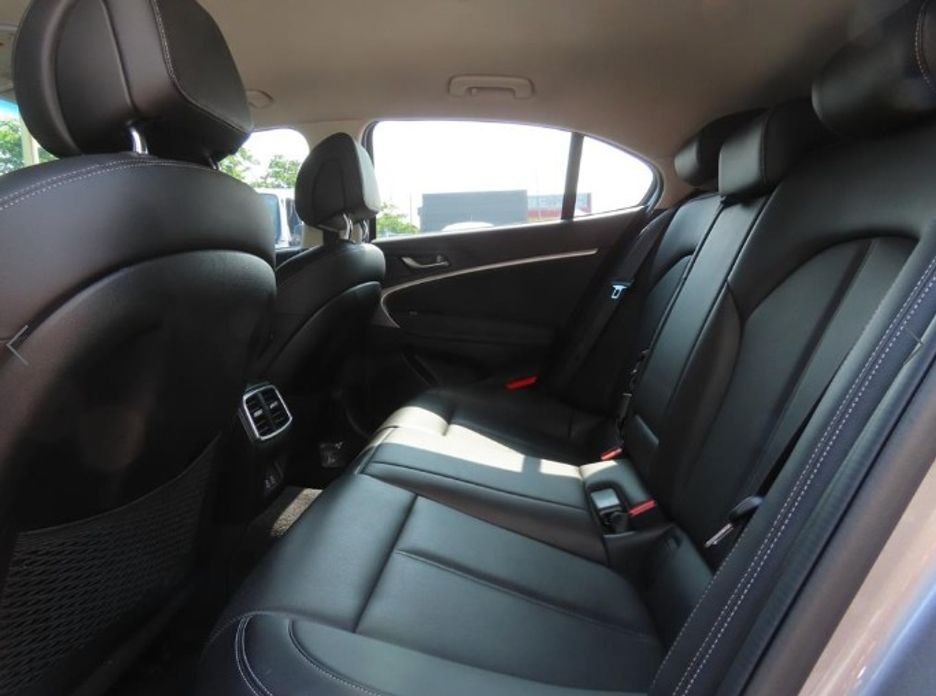 Genesis G70 2024