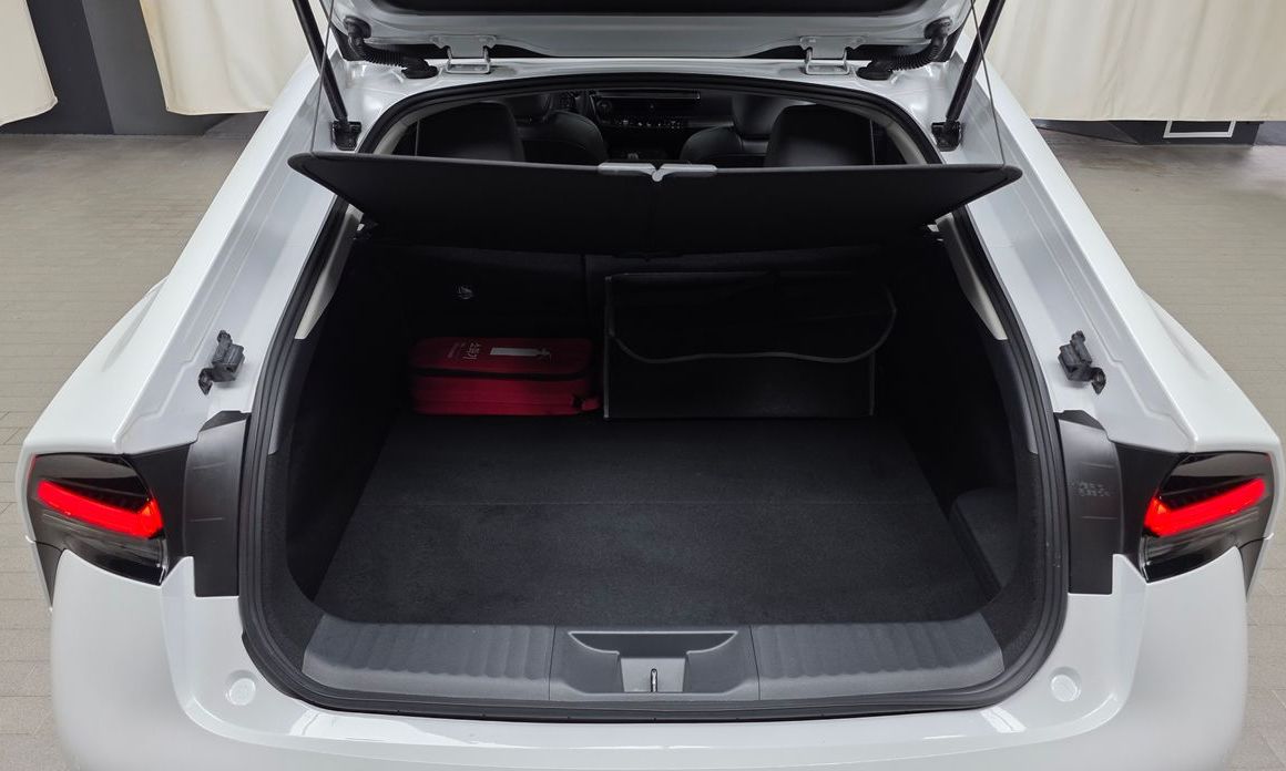 Toyota Prius 2024