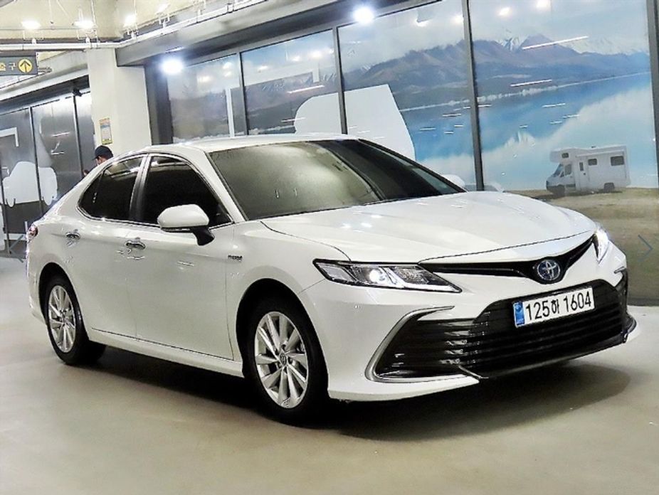 Toyota Camry 2023
