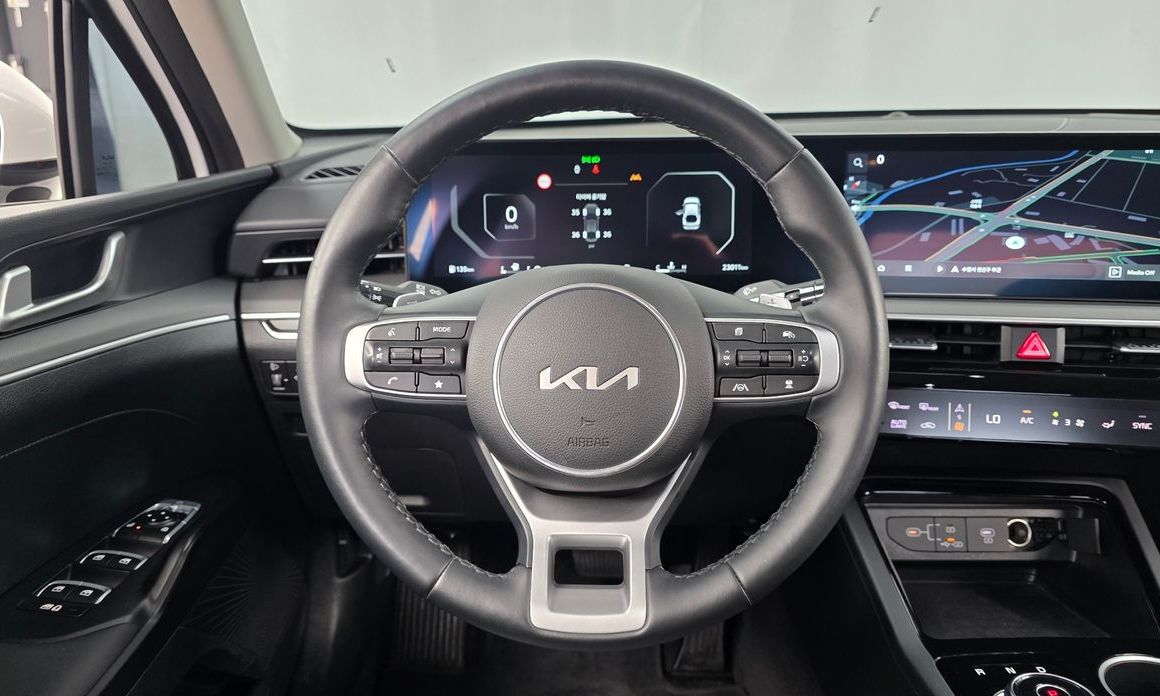 Kia K5 2025
