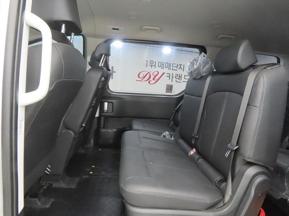 Hyundai Staria 2025