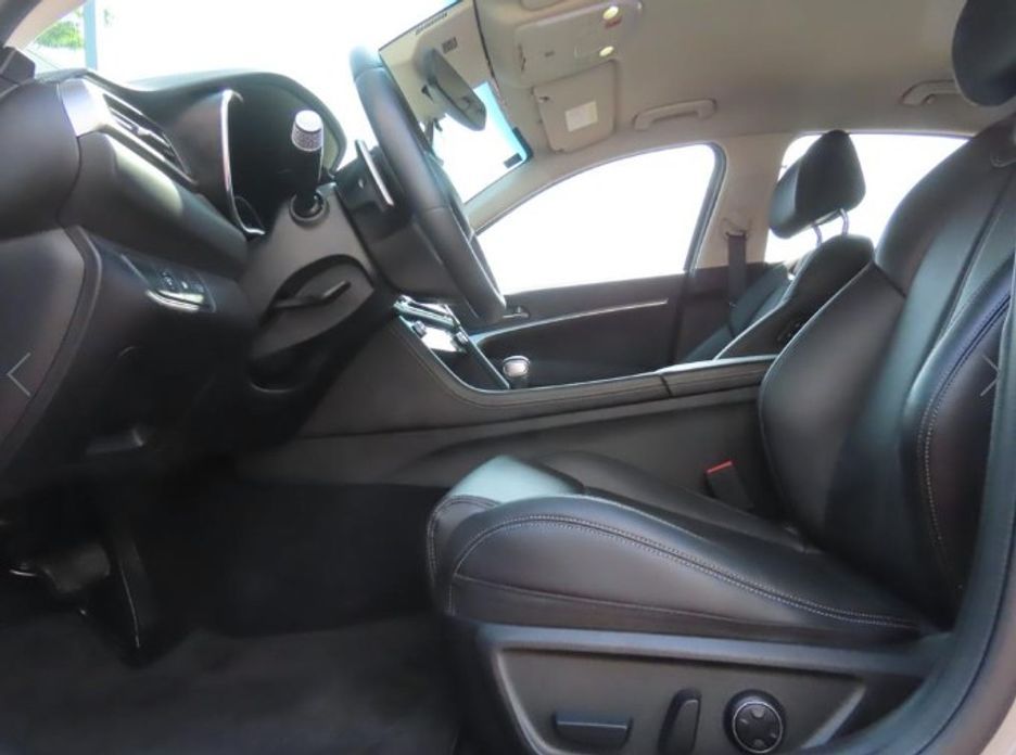 Genesis G70 2024