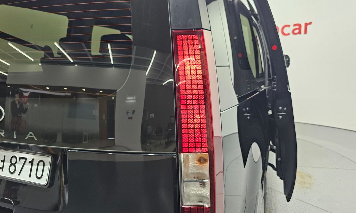 Hyundai Staria 2025