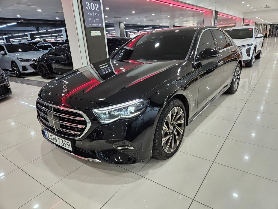 Mercedes-Benz E-Class 2025