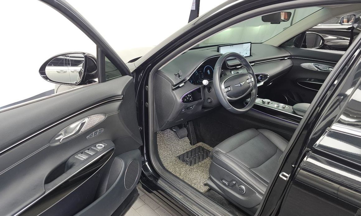 Genesis GV70 2023