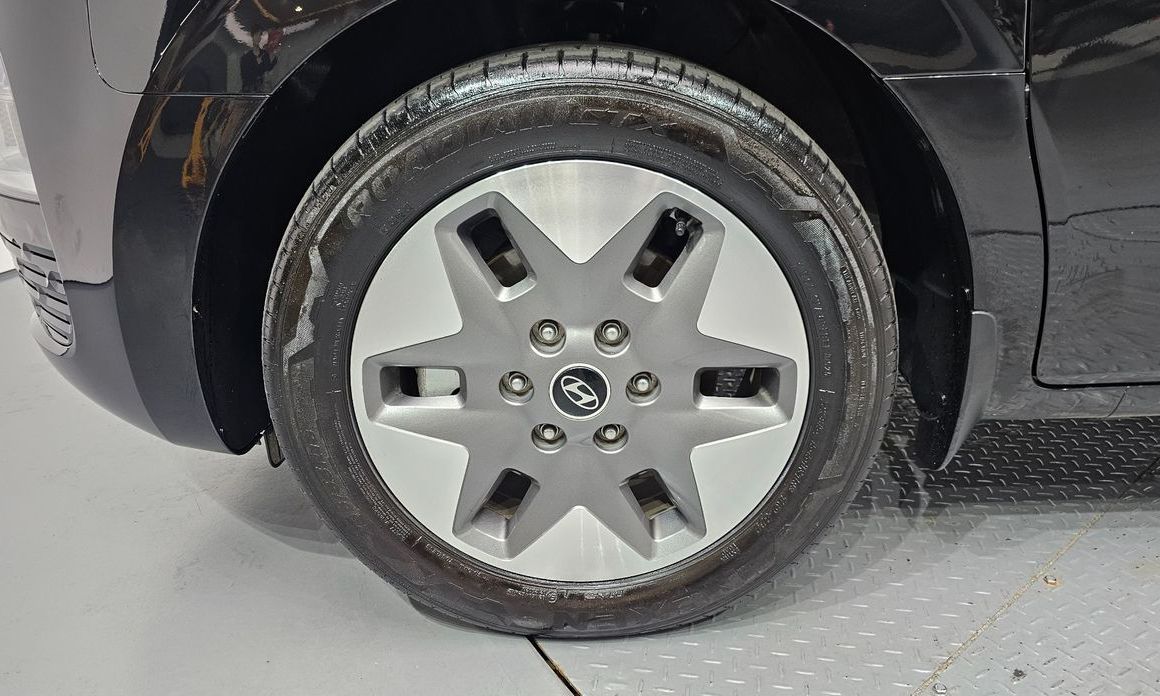 Hyundai Staria 2025