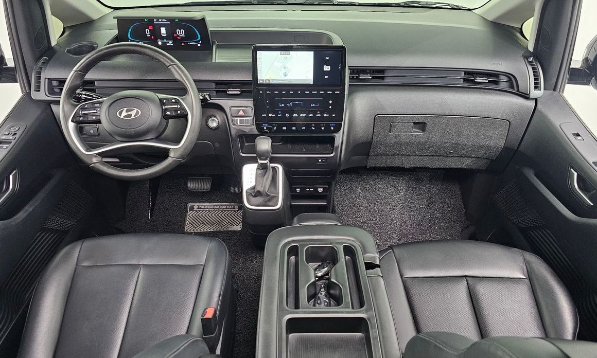 Hyundai Staria 2025