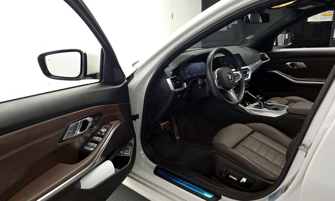 BMW 3-Series 2021