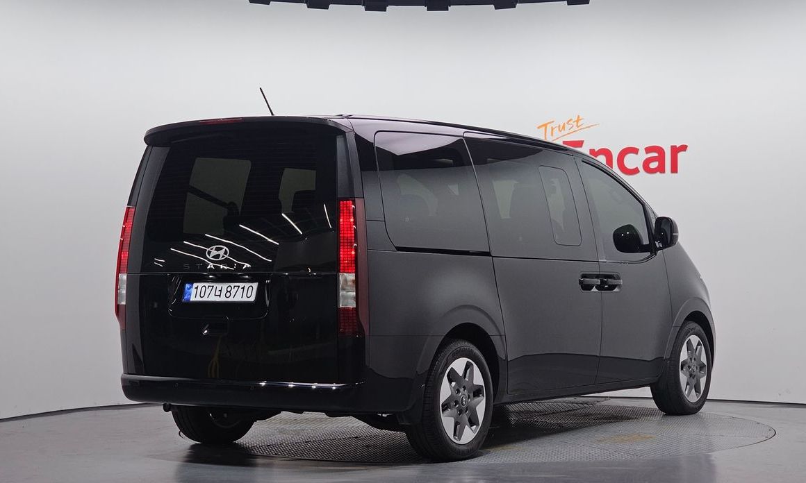 Hyundai Staria 2025