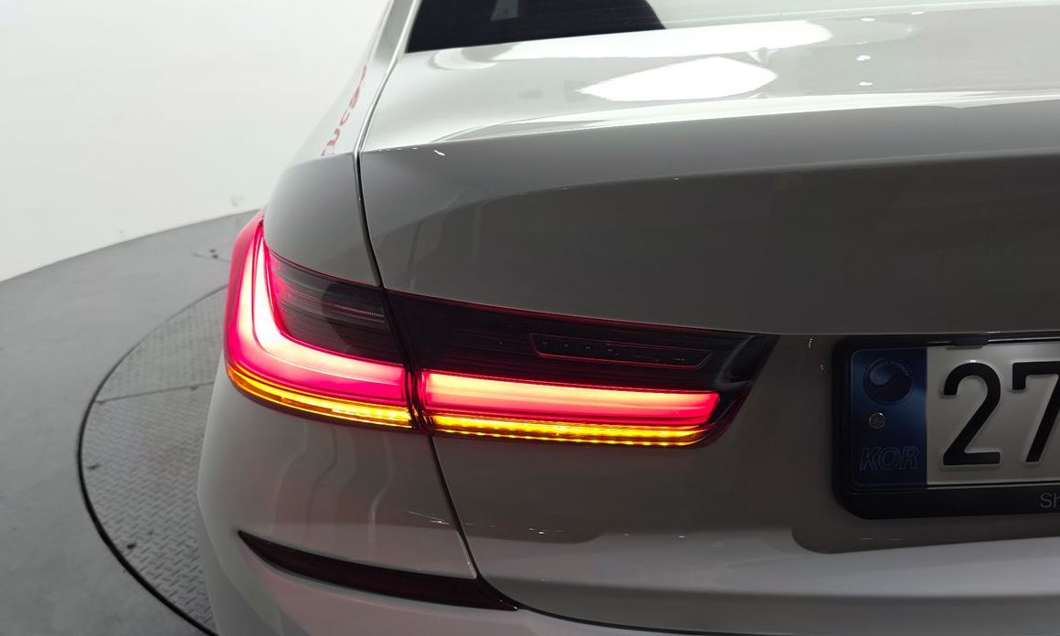 BMW 3-Series 2021