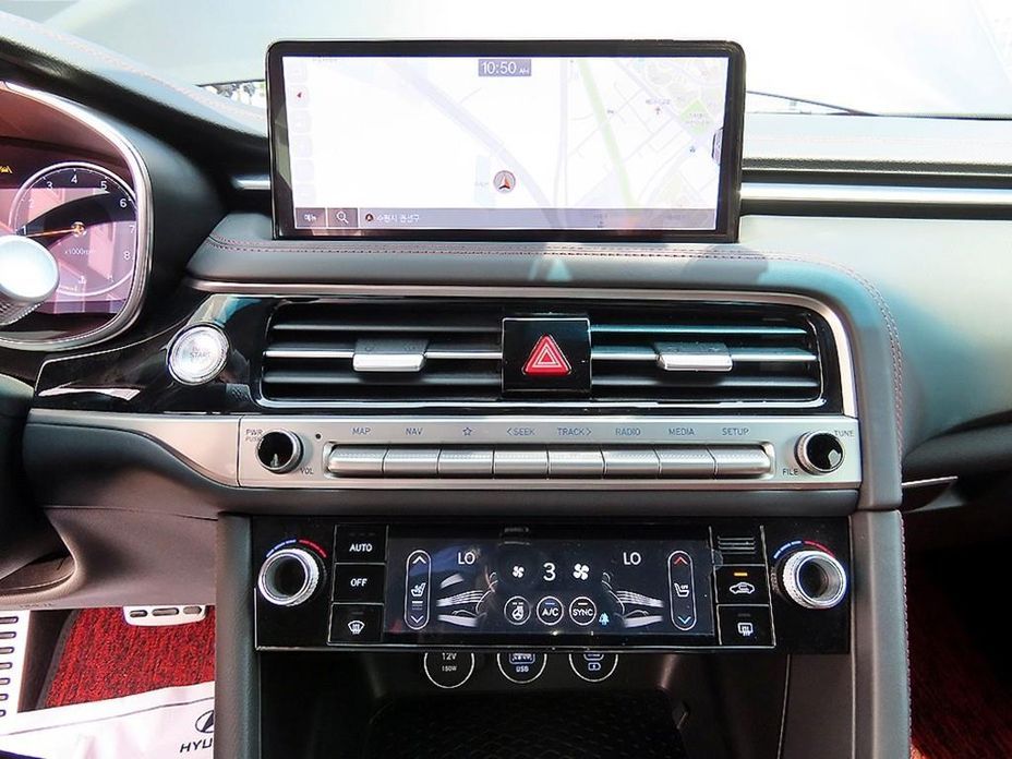 Genesis G70 2024