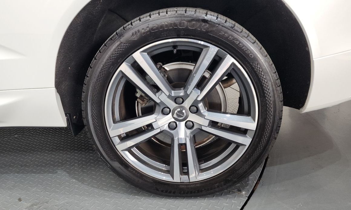 Volvo XC60 2021