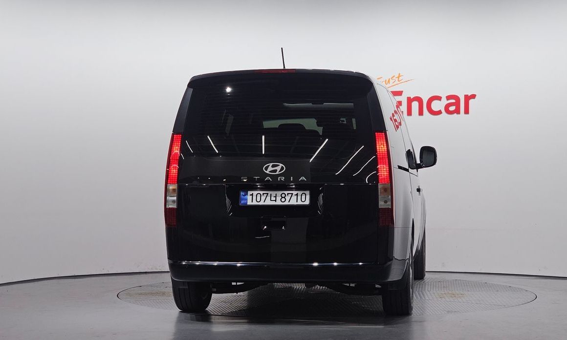 Hyundai Staria 2025
