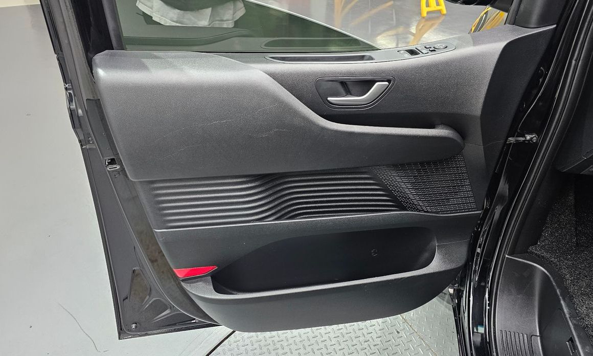 Hyundai Staria 2025