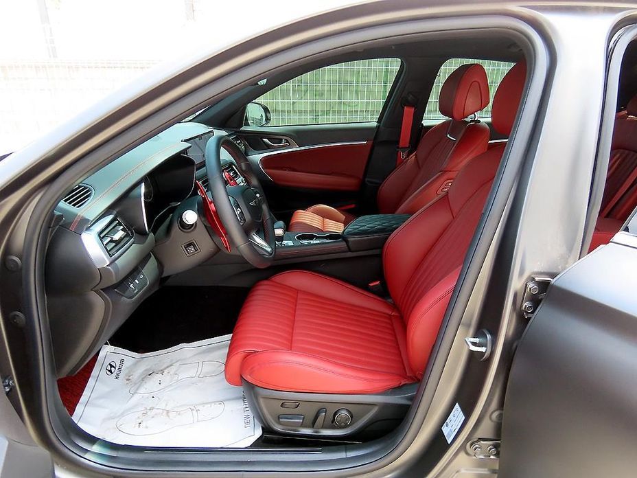Genesis G70 2024