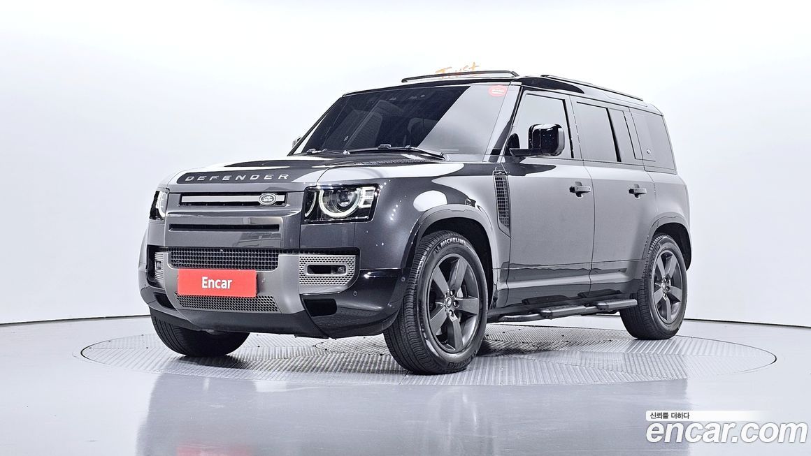 Land Rover Defender 2024