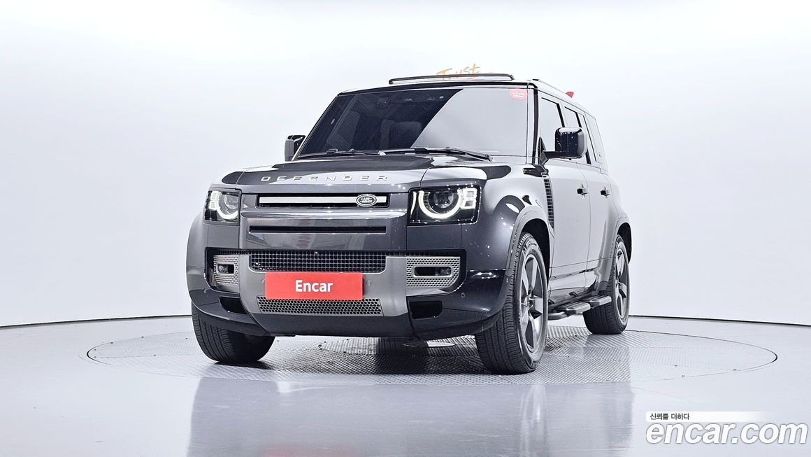 Land Rover Defender 2024