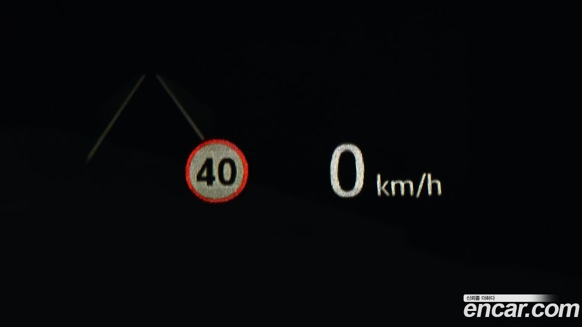 Land Rover Defender 2024