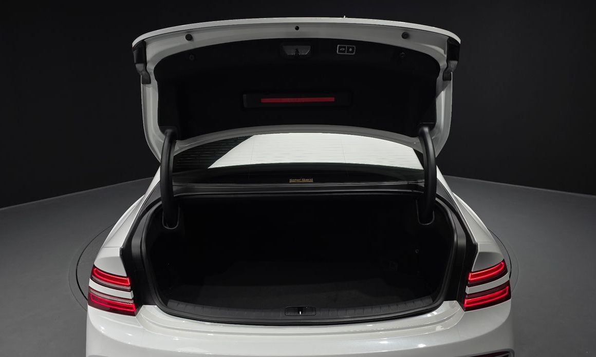 Genesis G80 2023