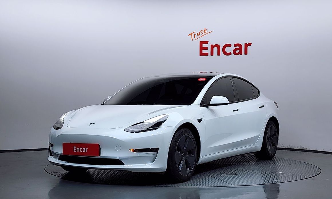 Tesla Model 3 2022