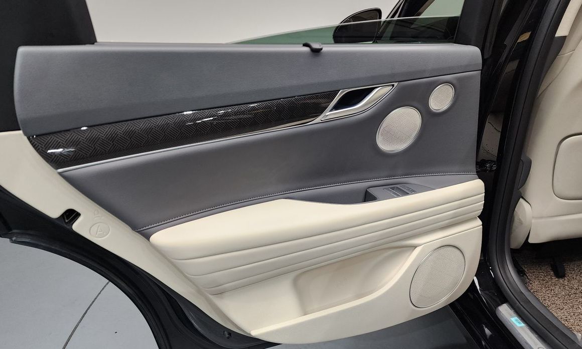Genesis G80 2023