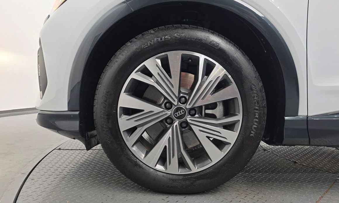 Audi Q4 e-tron 2025