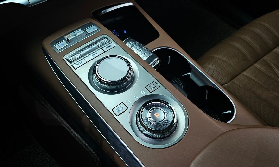 Genesis GV70 2024