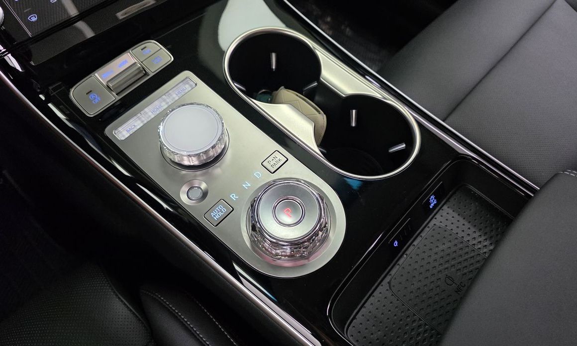 Genesis GV70 2025