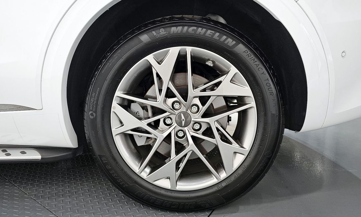 Genesis GV70 2024