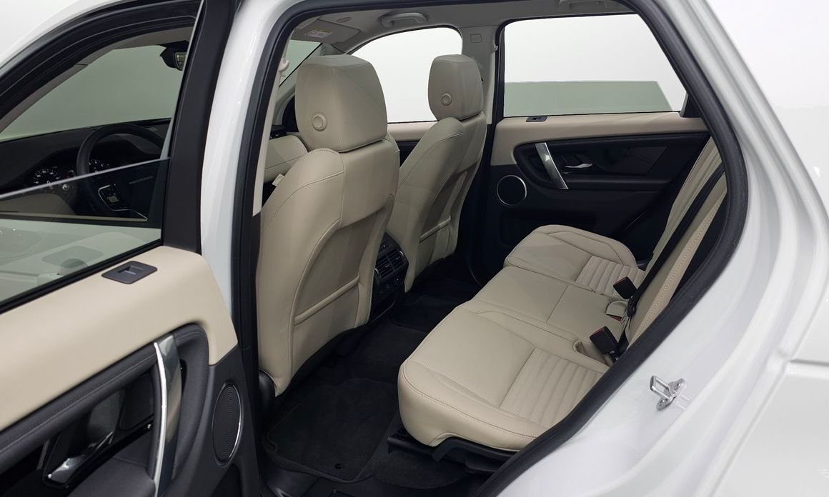 Land Rover Discovery Sport 2025