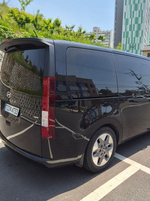 Hyundai Staria 2025