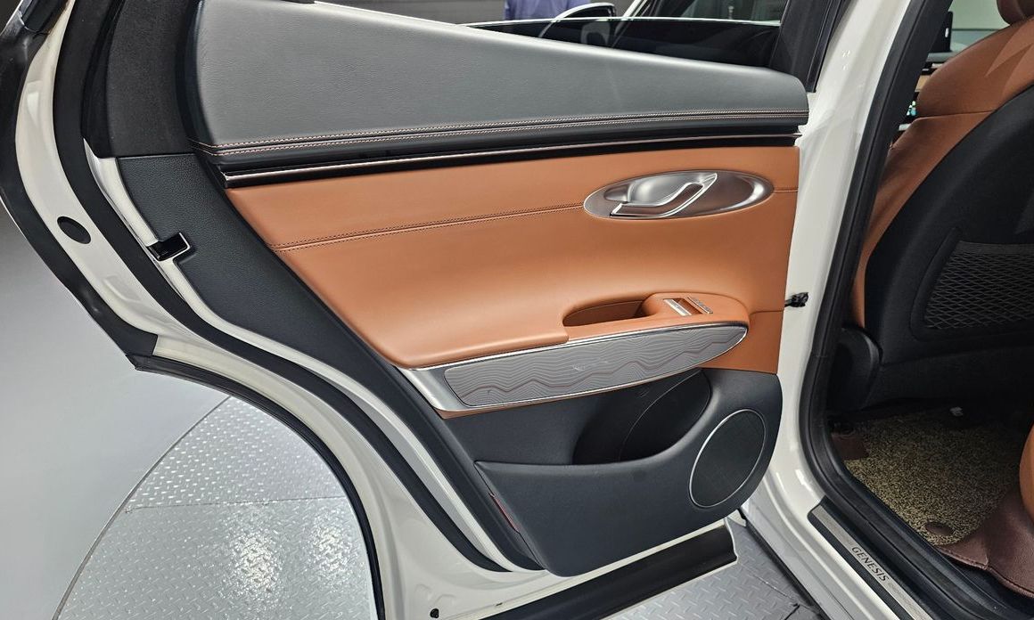 Genesis GV70 2024