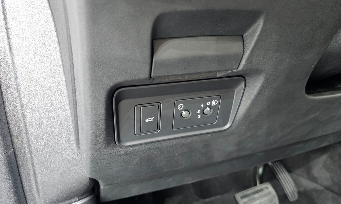 Land Rover Discovery Sport 2025