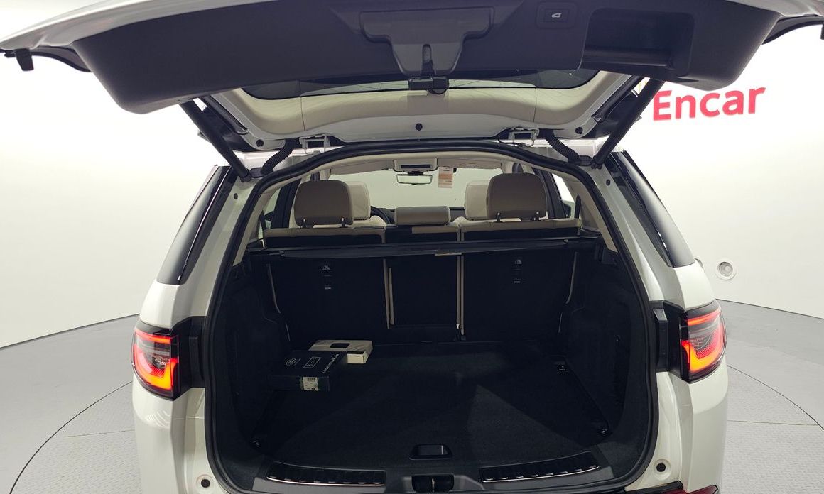 Land Rover Discovery Sport 2025
